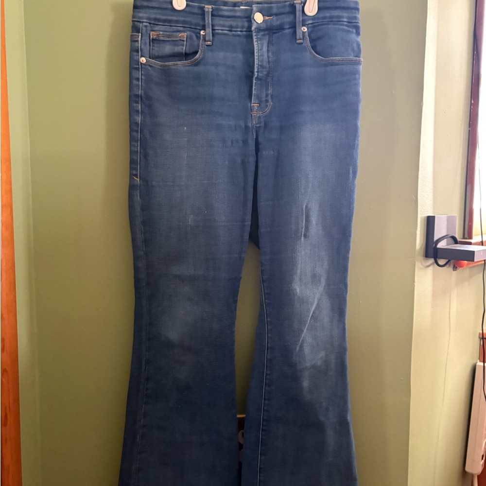 Good American Flared Jeans
